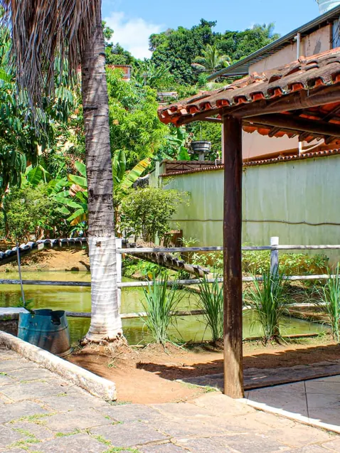 Convivência ao ar livre na clínica em Ipatinga - MG Espaço de convivência ao ar livre na clínica de reabilitação em Ipatinga, MG